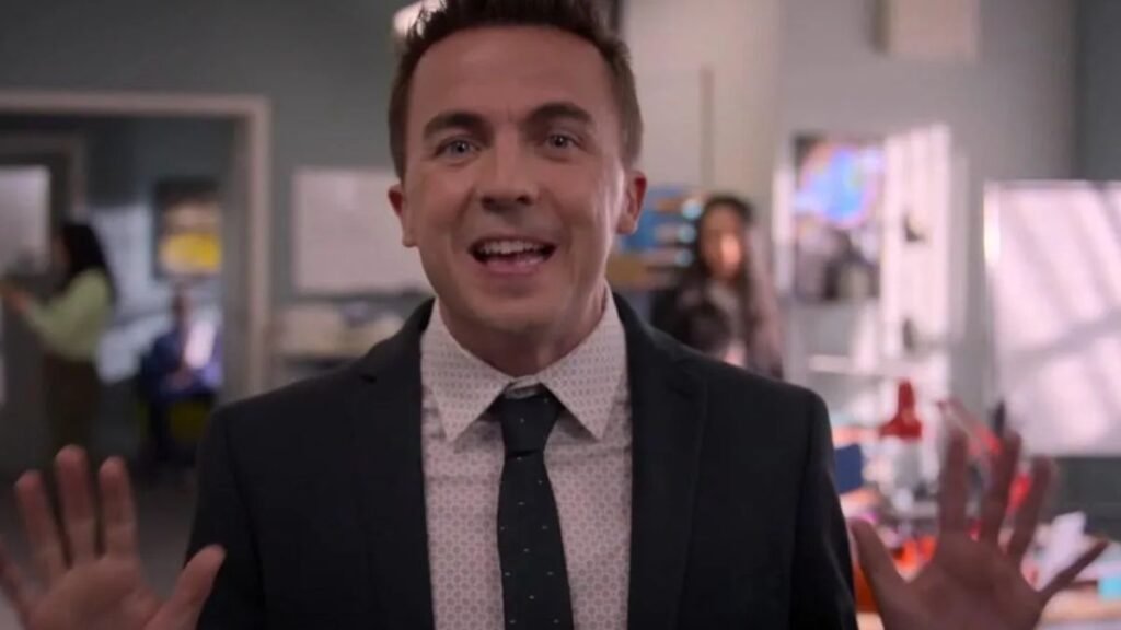 Bryan Cranston Bares All for Nude Scene in Trailer for Malcolm in the Middle Revival