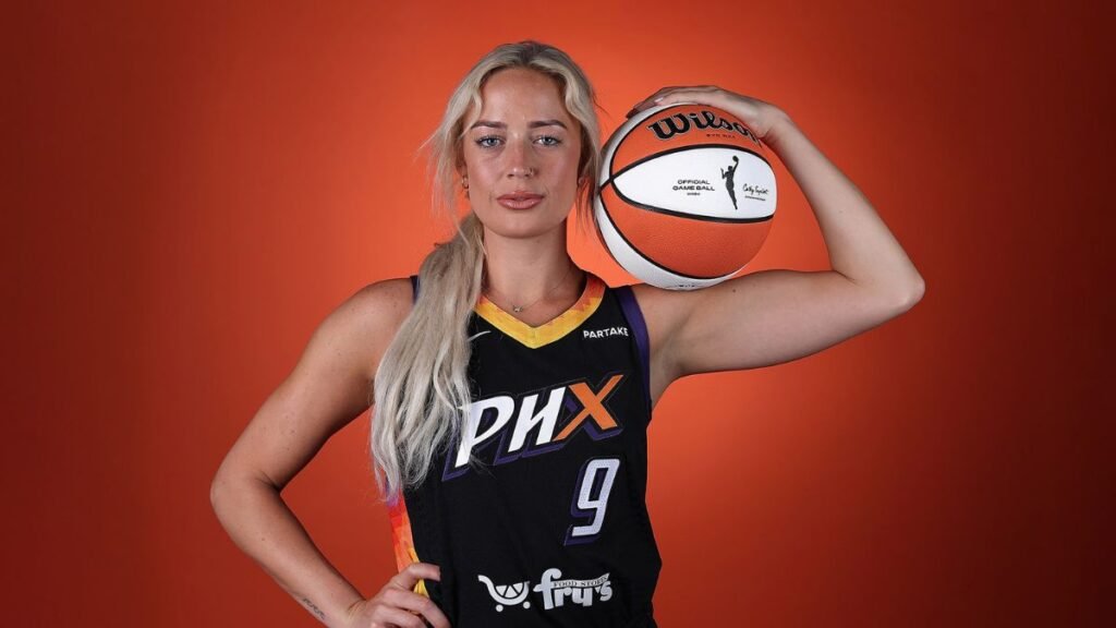 Cunningham: Known for Her Candid Style