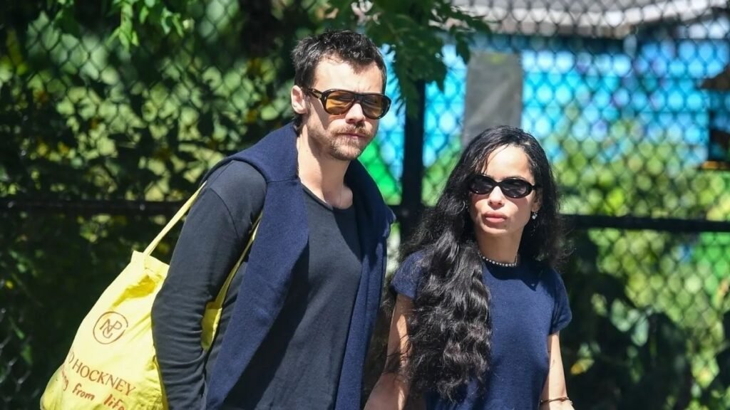 KISS ME, HARRY Zoe Kravitz spotted wearing boyfriend Harry Styles’ merchandise as couple take a stroll through New York