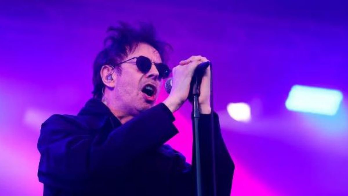 Legendary British Band Sparks Fan Anger After Canceling Concert Just Minutes Before Going On Stage