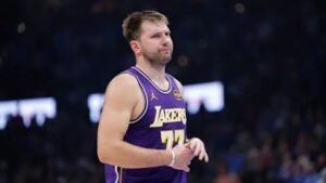 Luka Doncic Scores 60 as Lakers Extend Win Streak to 8 Against Heat