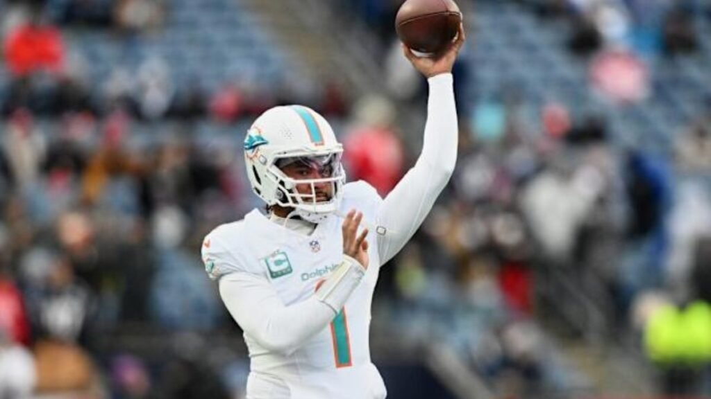 Miami Dolphins make early splash with $67.5 million QB signing
