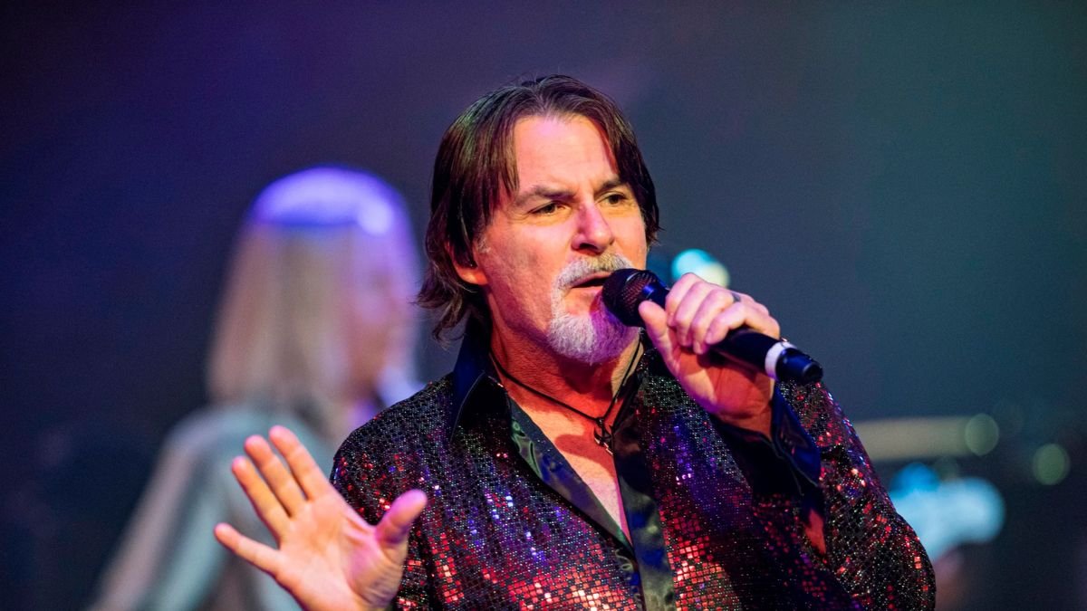 Rock Band Boston’s Lead Singer Tommy DeCarlo Dies After Long Illness