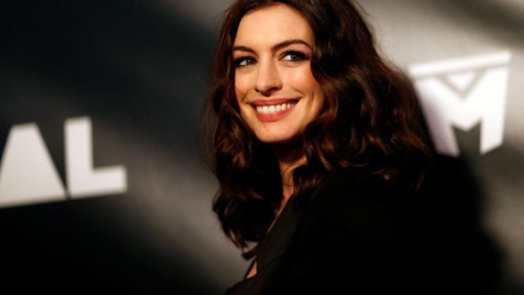Anne Hathaway Growned Most Beautiful Women in The World